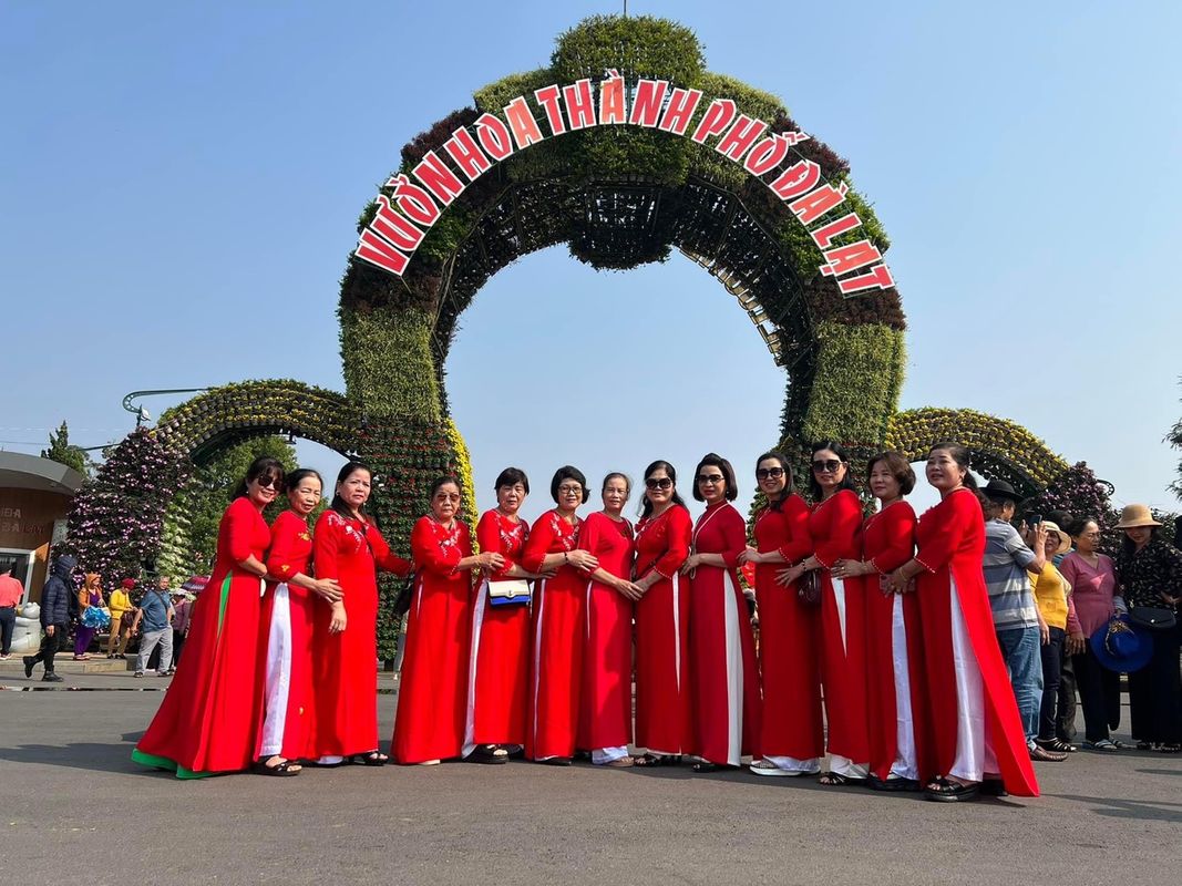 cho-thue-xe-da-lat-trn-goi-gia-re-ngoc-anh-travel-ngocanhdalat-travel-com-1