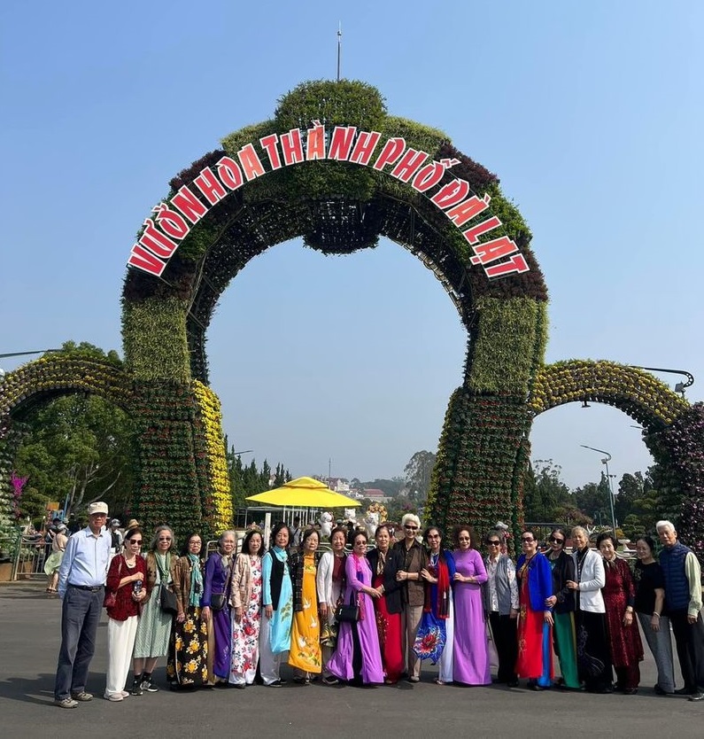 cho-thue-xe-da-lat-trn-goi-gia-re-ngoc-anh-travel-ngocanhdalat-travel-com-8